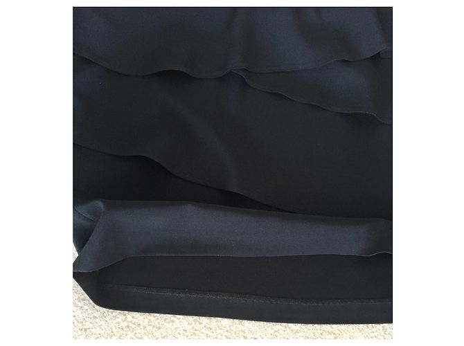 Pinko T schwarzes trägerloses Kleid aus Polyester-Crpe. 36 ( 40 ES) - Ansicht 11