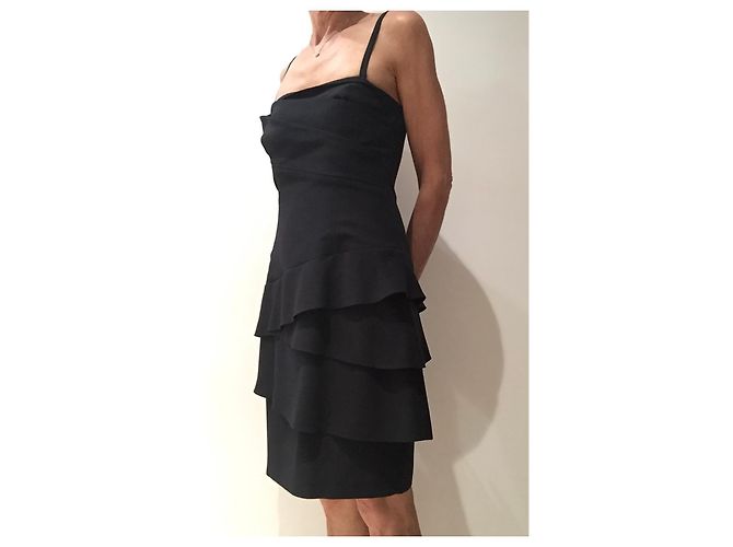 Pinko T schwarzes trägerloses Kleid aus Polyester-Crpe. 36 ( 40 ES) - Ansicht 12