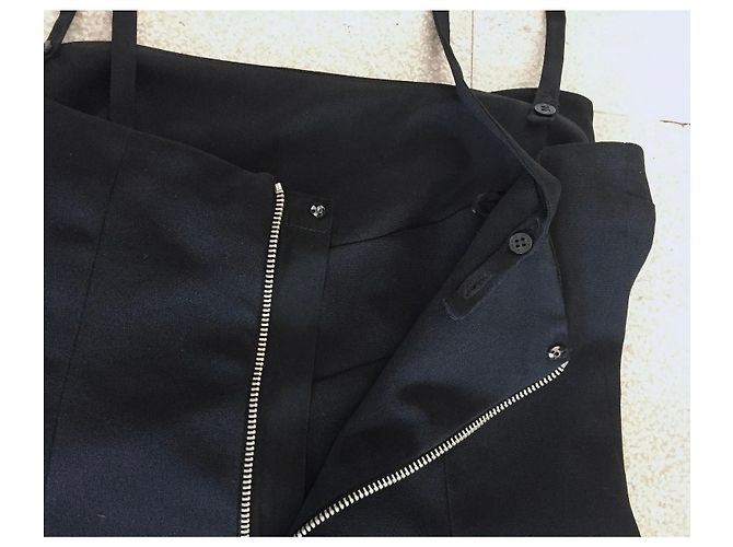 Pinko T schwarzes trägerloses Kleid aus Polyester-Crpe. 36 ( 40 ES) - Ansicht 5