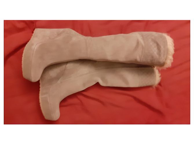 Botas Gucci de camurça taupe - vista 2