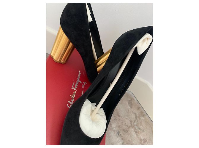 Salvatore Ferragamo LUCCA 85 Keilsandaletten aus Wildleder Schwarz - Ansicht 10