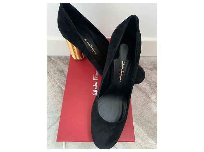Salvatore Ferragamo LUCCA 85 Keilsandaletten aus Wildleder Schwarz - Ansicht 7
