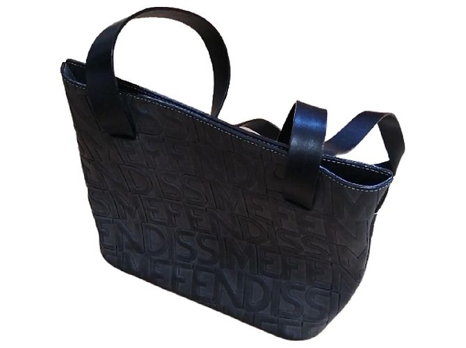 [Usado] Bolsa Fendissime feita na Itália com bolsa Cinza - vista 2