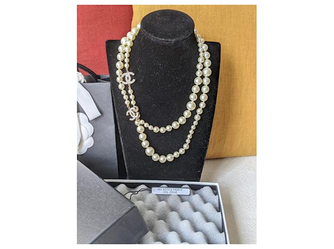 Chanel Collana CC Classic Timeless Pearl GHW D'oro - vista 2