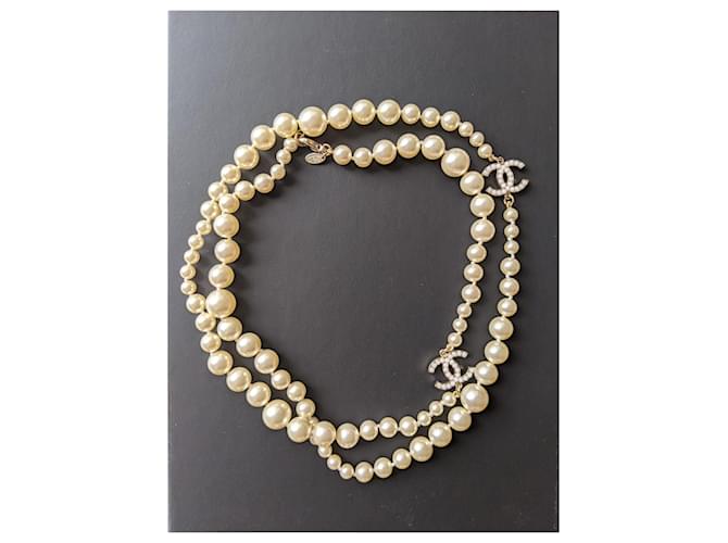 Chanel Collana CC Classic Timeless Pearl GHW D'oro - vista 4