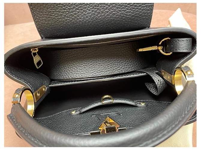 Capucines Louis Vuitton Nasturzi leopardo BB Nero - vista 17