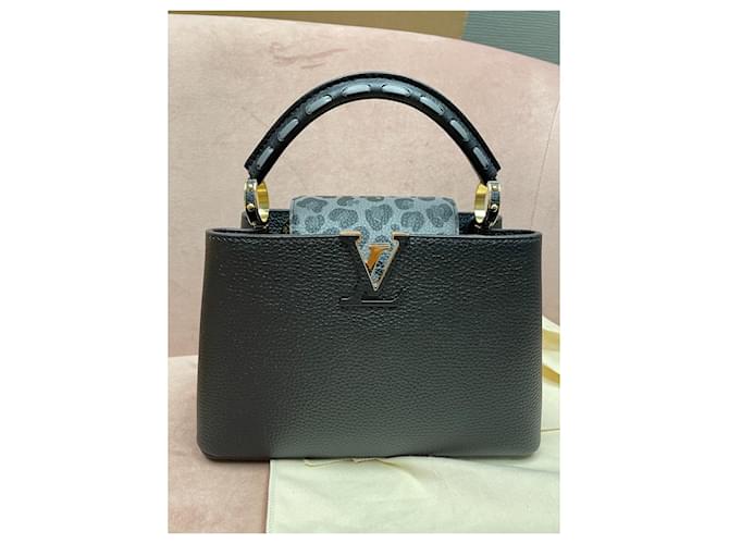 Capucines Louis Vuitton Nasturzi leopardo BB Nero - vista 2