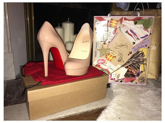 Pompe di Christian Louboutin Rosa Beige Crema - vista 2