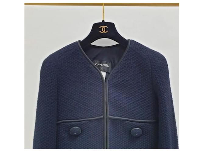 CHANEL Navy Blue Wool Tweed Jacket Black ref.391764 - Joli Closet