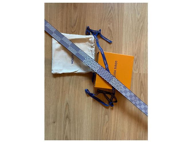 Louis Vuitton Reversible Belt Light Blue Leather - view 3