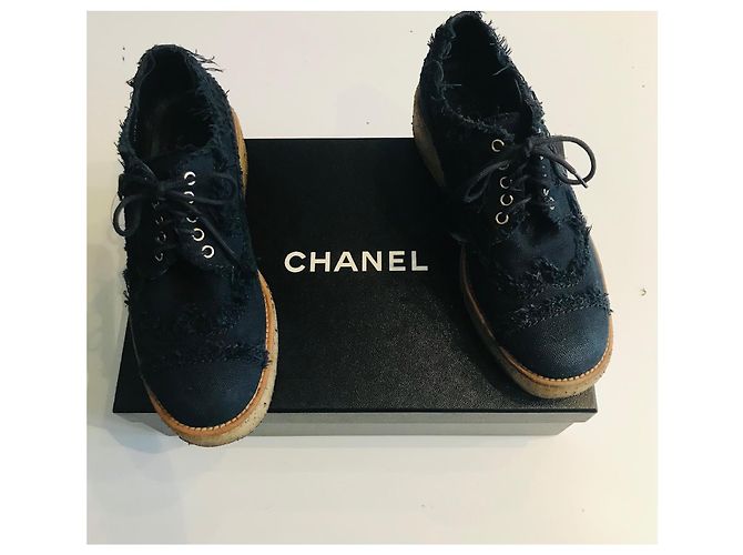 Chanel Oxford-Schnürschuhe Marineblau - Ansicht 2