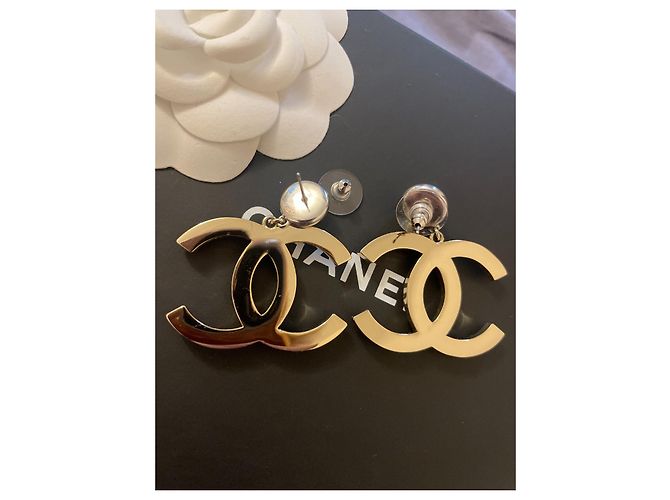 Chanel CC-Anhängerohrringe Gold hardware - Ansicht 5