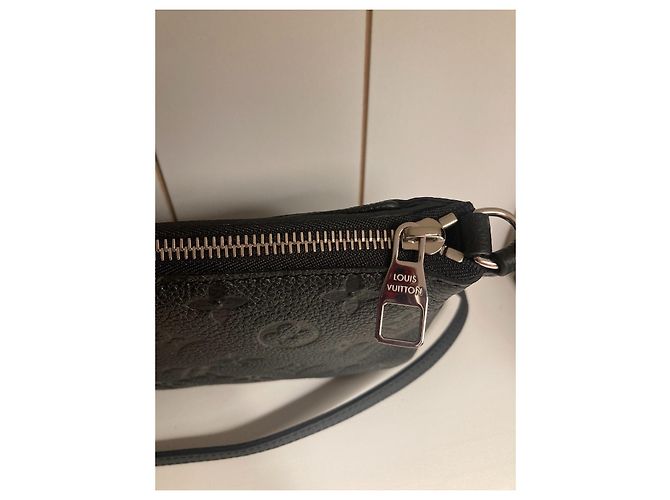 Louis Vuitton Pochette Pallas BB Nero - vista 4