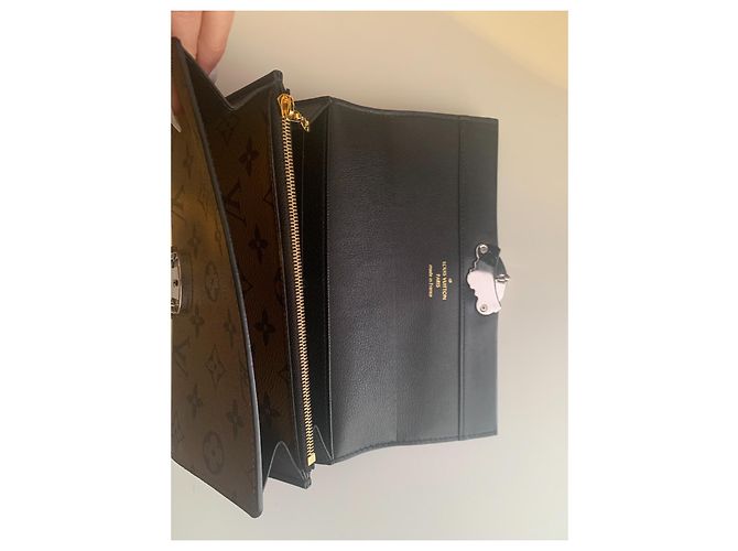 Louis Vuitton Brown Monogram Reverse Sarah Column Cartera larga negro - vista 4