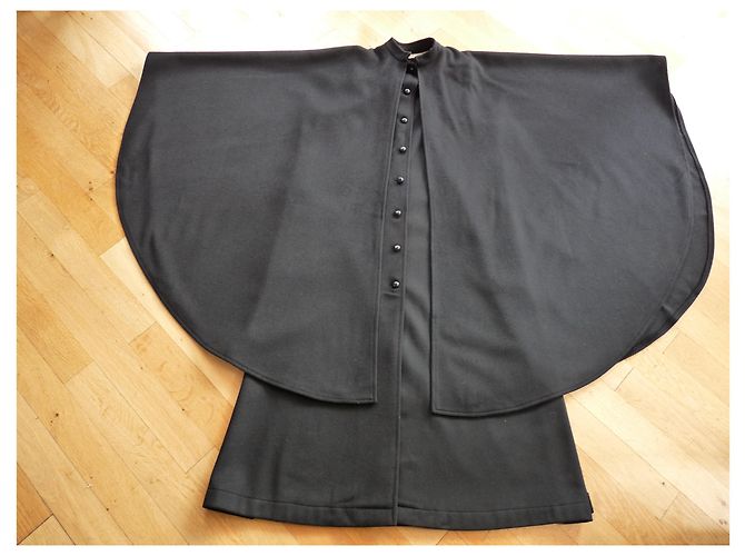 Yves Saint Laurent Schwarzer Wollmantel Cape - Ansicht 6