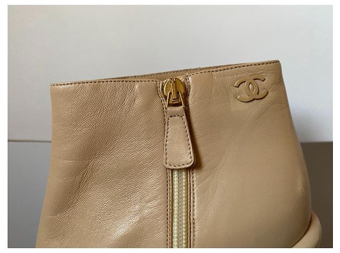 Botines Chanel de cuero beige - vista 5