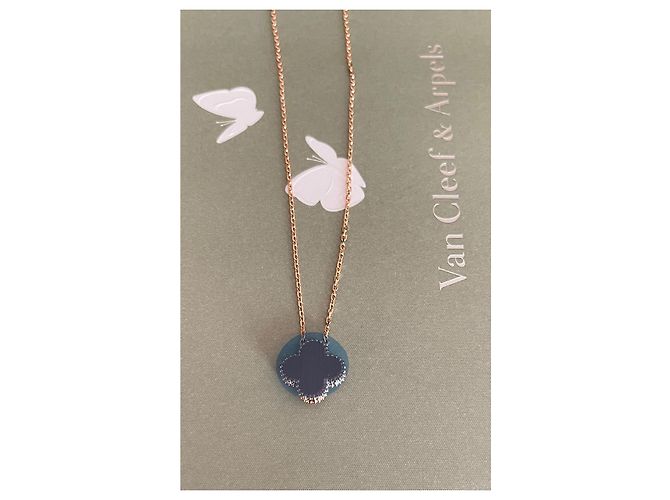 Van Cleef & Arpels 2021 Pendente Holiday in oro rosa con diamante rodonite - vista 8