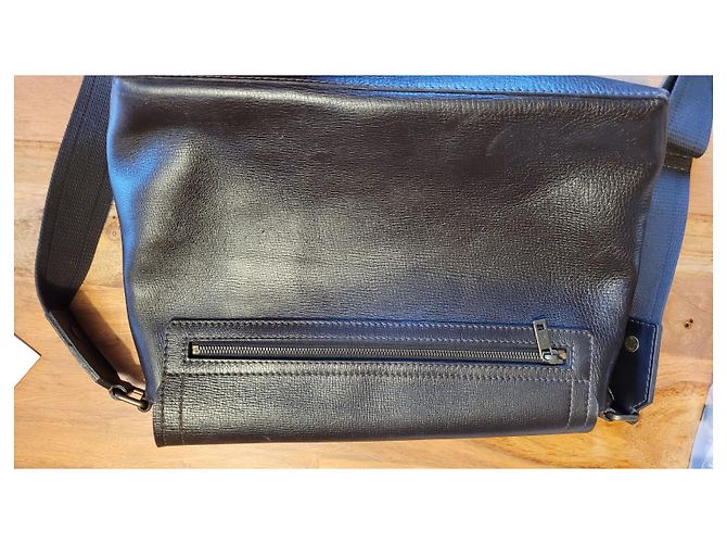 Borsa Reporter Louis Vuitton Utah in Pelle Marrone Scuro - vista 2