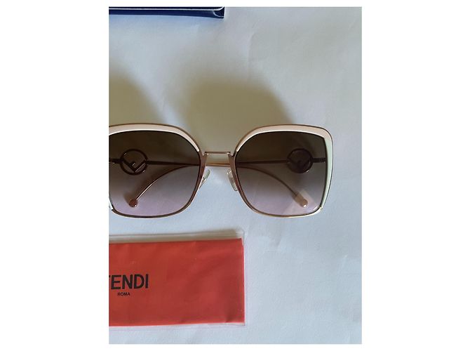Óculos de sol Fendi FF 0294/S Oversized Marrom Rosa Bege - vista 3