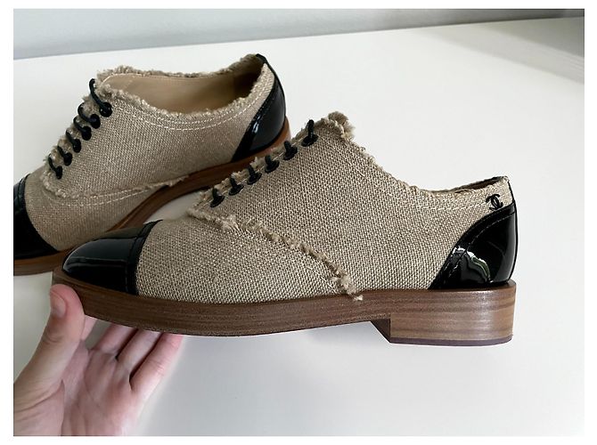Chanel Schnürsenkel Oxfords Beige - Ansicht 6