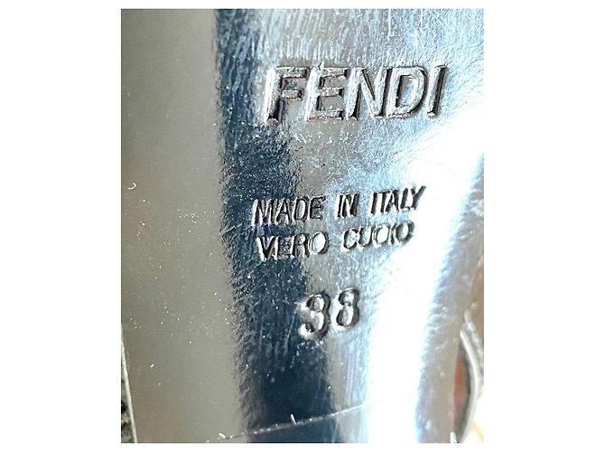 Fendi Allaccita peep toes vernice nera Nero - vista 3