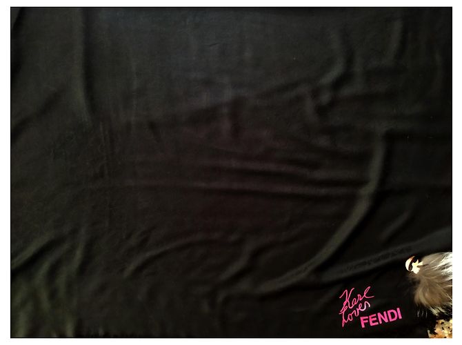 Fendi Schal aus schwarzem Kaschmir - Ansicht 7