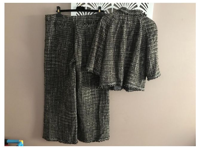 Chanel terninho Marrom Preto Bege - vista 8
