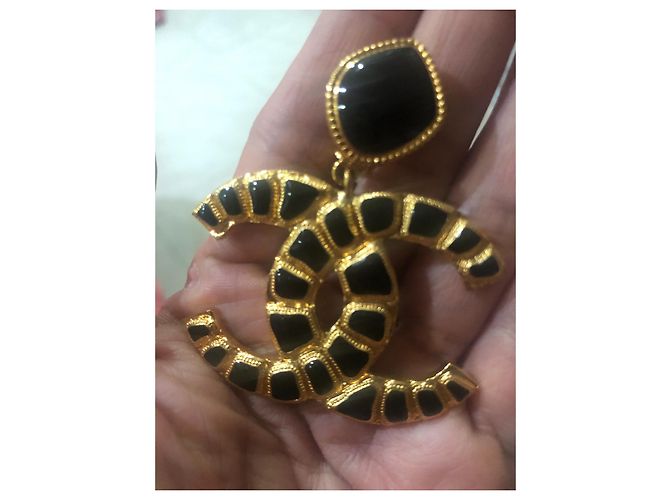 Coco Crush Chanel Das klobige cc-Logo in Weiß und Gold Schwarz Golden - Ansicht 2