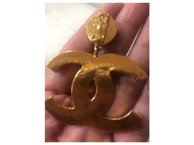 Coco Crush Chanel Das klobige cc-Logo in Weiß und Gold Schwarz Golden - Ansicht 3
