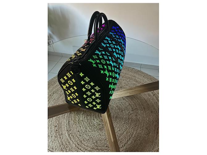 Abbesses Louis Vuitton Keepall Light up Multicolore - vue 4