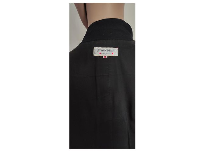 Yves Saint Laurent Giacca smoking lunga in lana nera Nero - vista 8