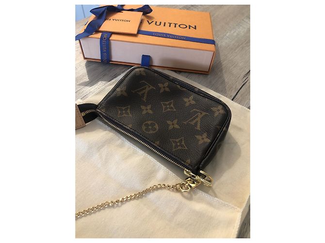 Louis Vuitton Monogram Mini Pouch Brown - view 2
