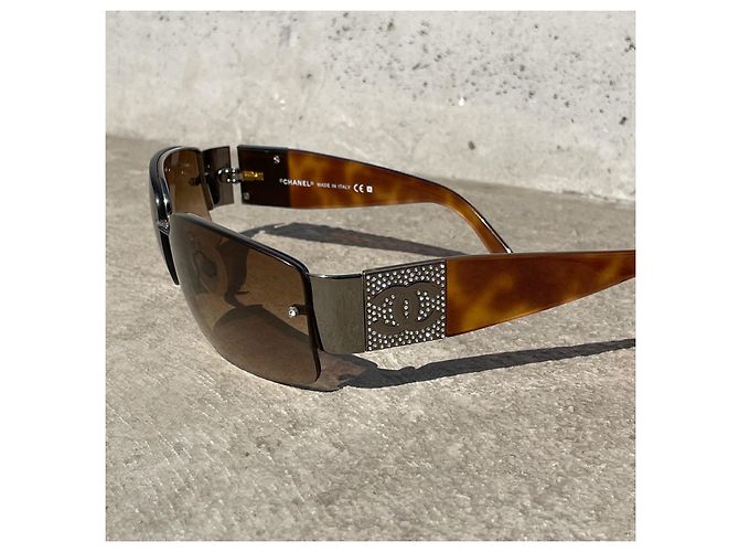 Gafas de sol Chanel CC Swarovski cristales sin montura marrones Castaño - vista 2