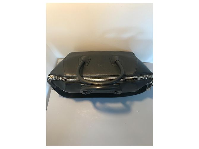 Borsa Givenchy Antigona in pelle nera martellata Nero Silver hardware - vista 10