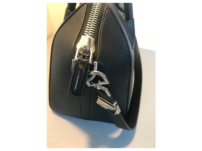 Borsa Givenchy Antigona in pelle nera martellata Nero Silver hardware - vista 6