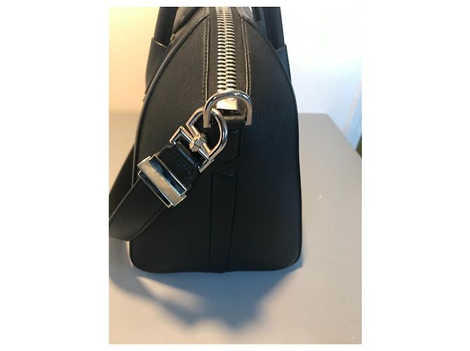 Borsa Givenchy Antigona in pelle nera martellata Nero Silver hardware - vista 7