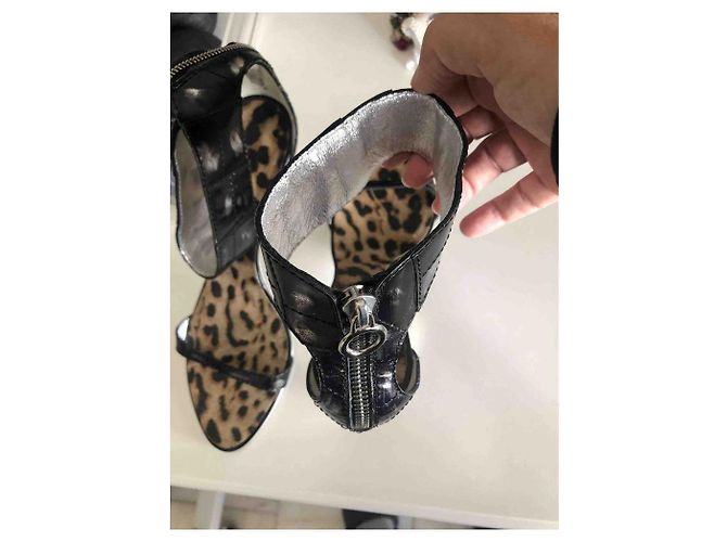 ROBERTO CAVALLI Sandalen mit Absatz Schwarz - Ansicht 5