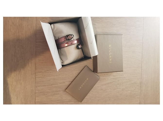 Bracciale Bulgari Serpenti Forever rosa metallizzato pelle Metallico - vista 2