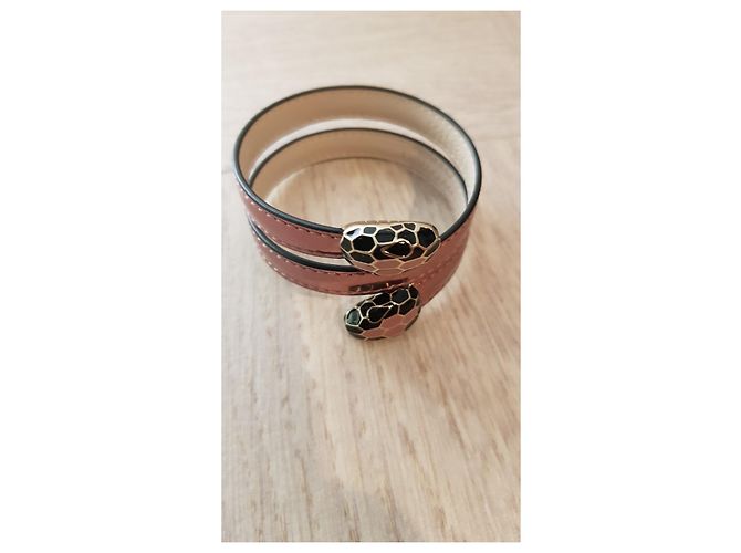 Bracciale Bulgari Serpenti Forever rosa metallizzato pelle Metallico - vista 4