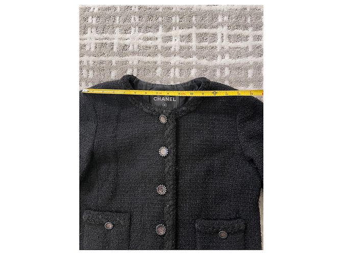 Chanel kleine schwarze Jacke „LBJ“ 11c Größe 40 - Ansicht 8