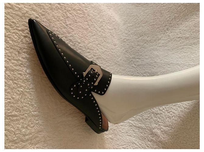 Givenchy Eleganti zoccoli in pelle borchiata nera - vista 9