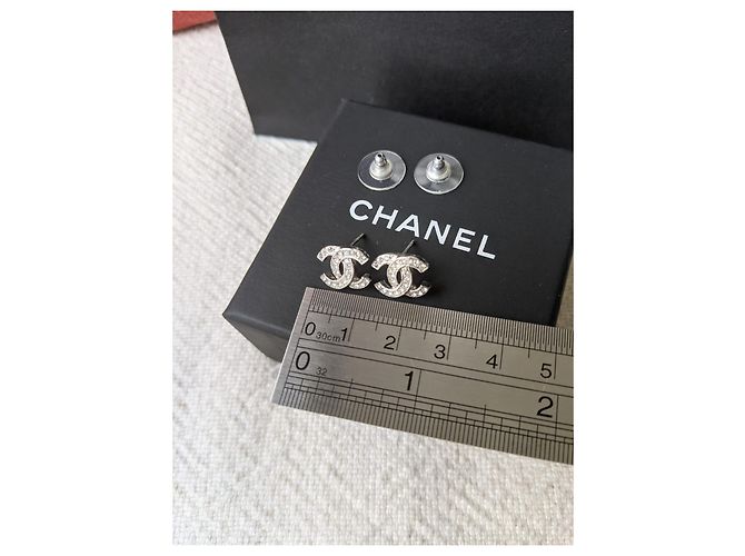 Chanel CC F18Orecchini di cristallo classici senza tempo con logo V Argento - vista 7