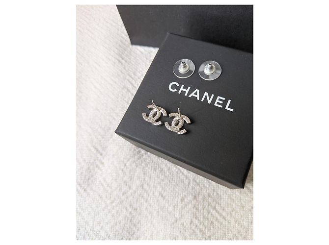 Chanel CC F18Orecchini di cristallo classici senza tempo con logo V Argento - vista 8