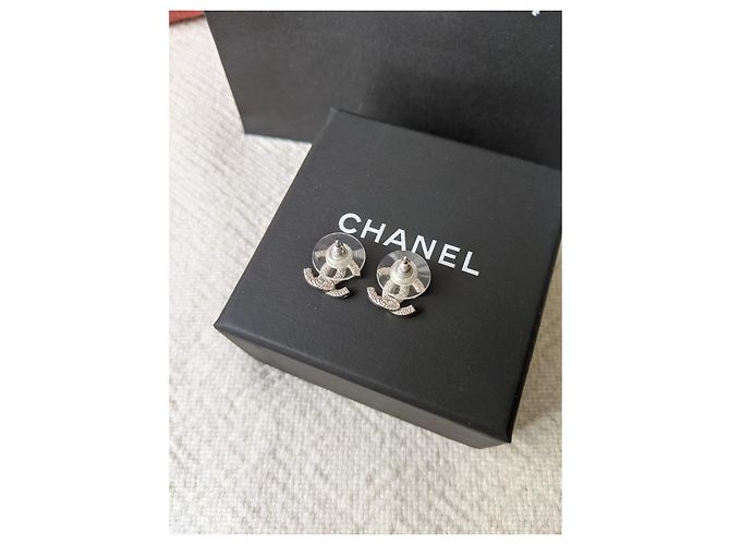 Chanel CC F18Orecchini di cristallo classici senza tempo con logo V Argento - vista 9