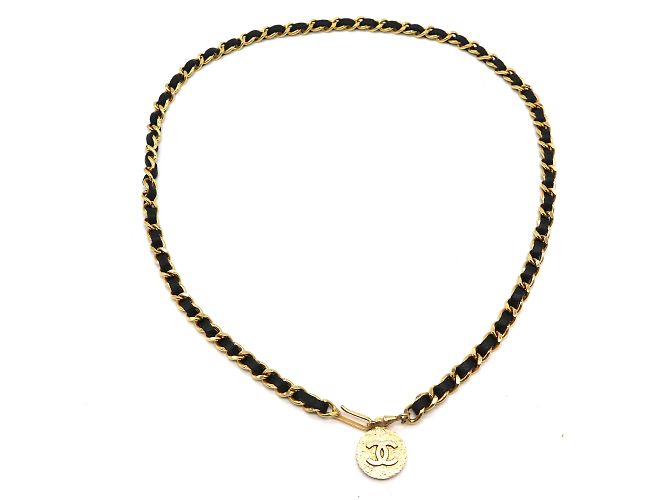 Chanel Gold Black CC Medallion Charm Charm Leather Through Chain Belt Collar Dorado - vista 2