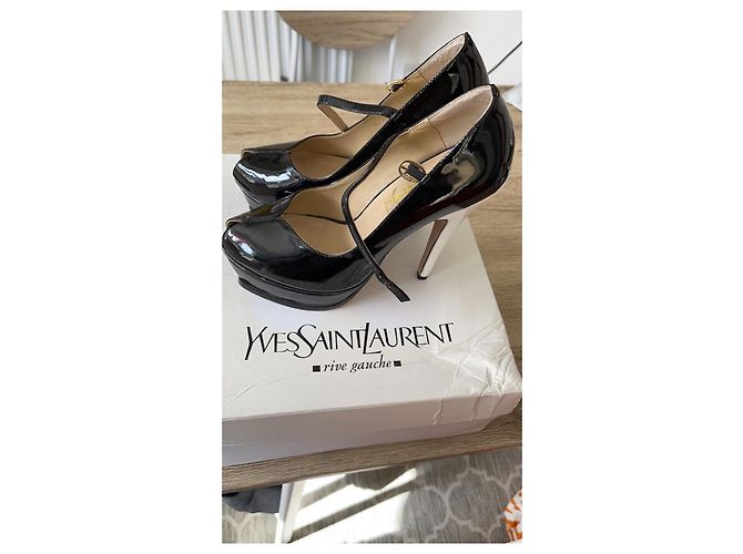 Yves Saint Laurent Tribute Mary Janes in vernice nera Nero Bianco - vista 9