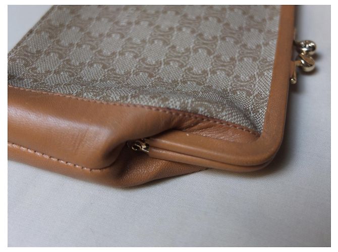 Céline Monedero con la marca New Celine Beige - vista 5