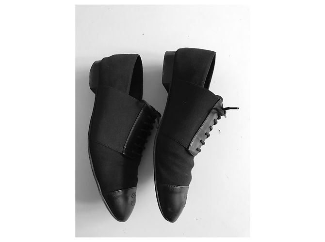 Chanel Uniform-Oxford-Schnürschuhe Schwarz - Ansicht 10