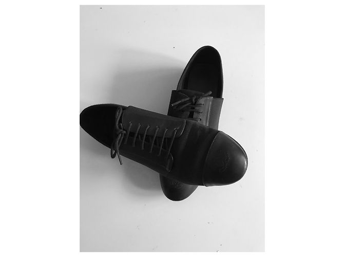 Chanel Uniform-Oxford-Schnürschuhe Schwarz - Ansicht 16
