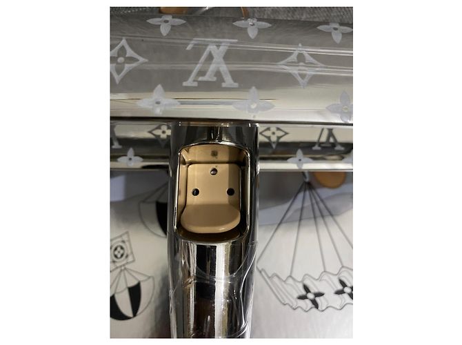 Louis Vuitton Plane Chromed Metal Silvery - view 4